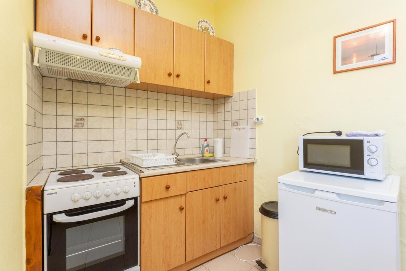 Dolphin Studio Apartment Tranakatika Exterior foto